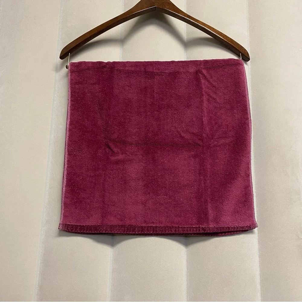 Vintage The Avanti Look Hand Towel Embroidered Floral USA 1970s 70s